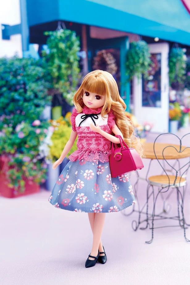 独占 私たち リカちゃん の洋服デザイナー 厚いベールに包まれた裏側大公開 秘密のデザイン画特別公開 2ページ目 レタスクラブ