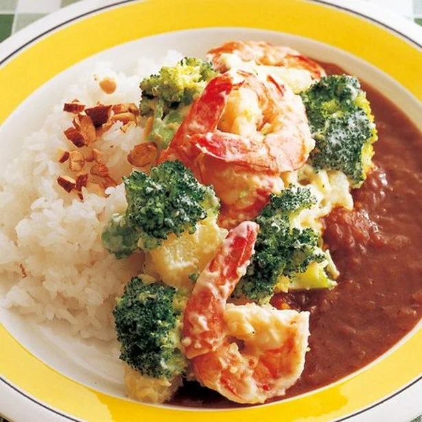 「えび入りポテサラカレー」