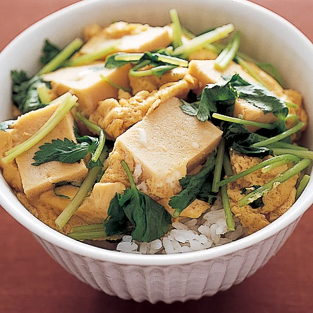 「高野豆腐の卵とじ丼」