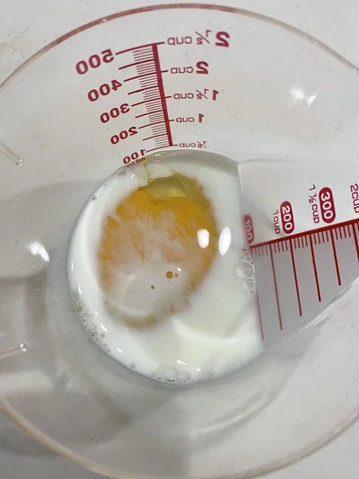 卵1個で4つ分のプチオムレツが作れる