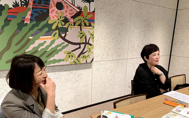 「夫に手をかわされてしまうのはせつない」(右・おぐらさん)「『なんで二人は一緒にいるの?』っておぐらさんに言ってました」(左・松田さん)