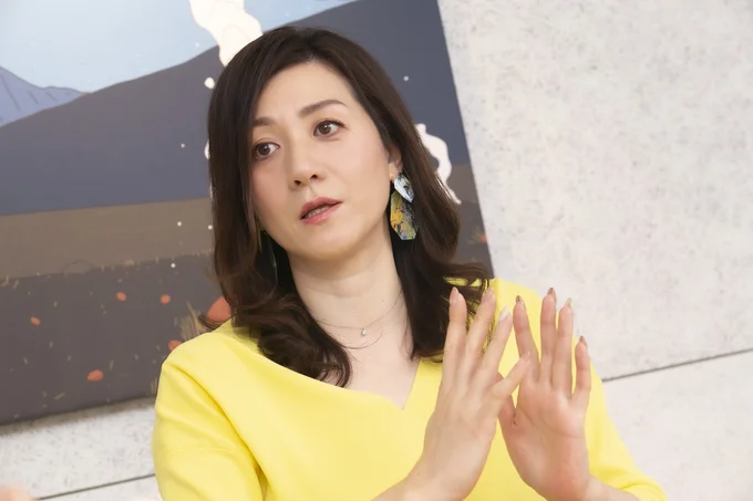 「完璧な家事を毎日目指してたら、しんどい。1日くらい掃除しなくても誰も死なへん!」と、野々村さん