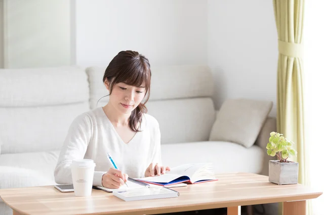 終わらない家事、夫の嫌味。専業主婦はいつ趣味に時間を使えるの？【お悩み相談】