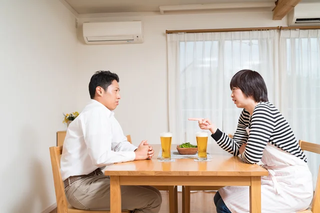 夫婦で毎晩コロナ禍論争！ いちいち意見の違う夫にうんざり【体験記】