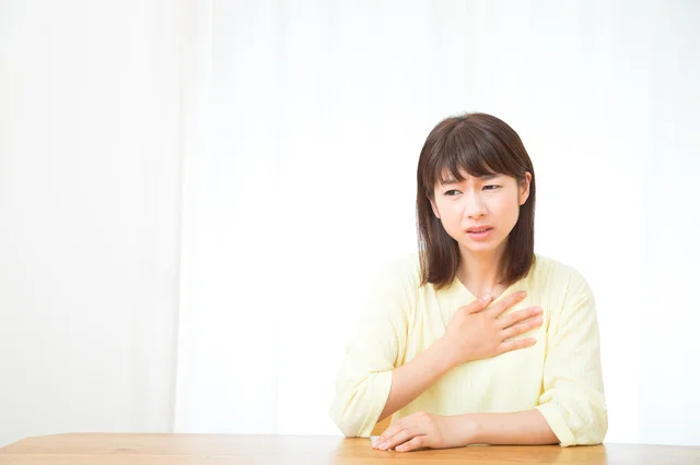 近居の両親と意見が合わず息苦しさを感じています【お悩み相談】