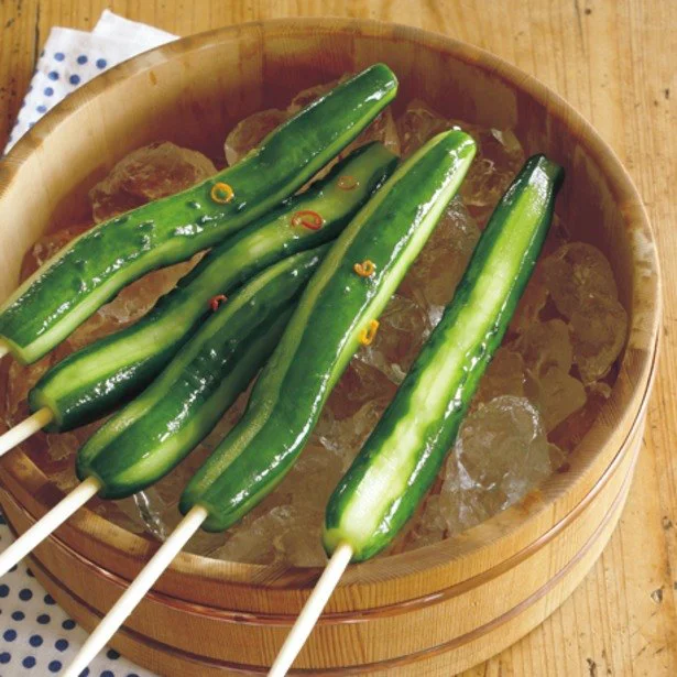 ステイホームでお祭り気分！「冷やしきゅうりの一本漬け」にかぶりつこう