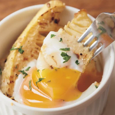 トロトロの卵黄をソース代わりにして召し上がれ！