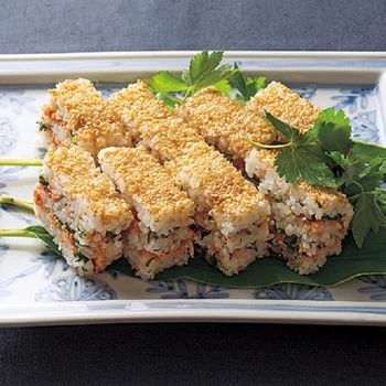 鮭フレークで子どもの日のお祝いメニューができちゃった！「鮭のごまたっぷり押しずし」