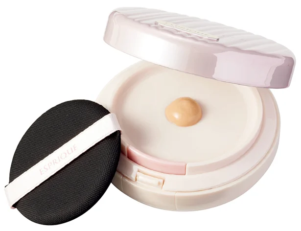 エスプリーク リキッド コンパクト BB SPF25・PA+++ 全3色 各¥4,000(編集部調べ)/コーセー