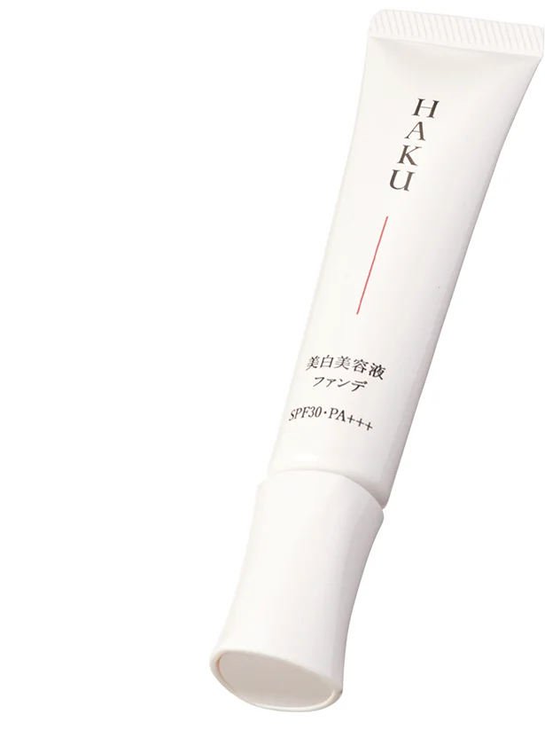 HAKU 薬用 美白美容液ファンデ SPF30・PA+++ ［医薬部外品］ 全4色 各30g ￥4,800（編集部調べ）/資生堂