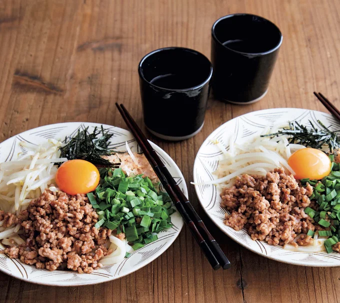 コクうま肉みそがくせになる「台湾風混ぜうどん」