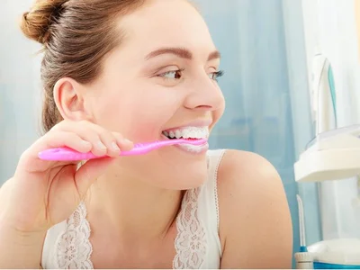食後すぐの歯磨きは避けた方がいい？