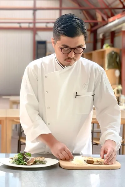 【写真を見る】プロに学ぶオンラインクッキング体験で、料理のスキルアップ！