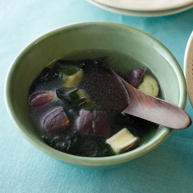 「なすとわかめの中華スープ」