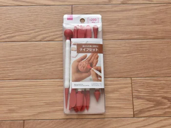 コスパ抜群の「ベーキングナイフセット」は200円商品