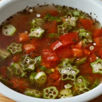 からだが喜ぶ栄養いっぱい♪ さらっと飲める夏野菜のトマトスープ5選