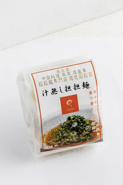 汁なし担担麺(3個入り)￥2,100〜(送料別)