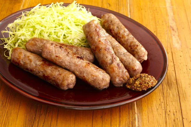 皮なしで本格味！ 3連休は、手作りソーセージに挑戦