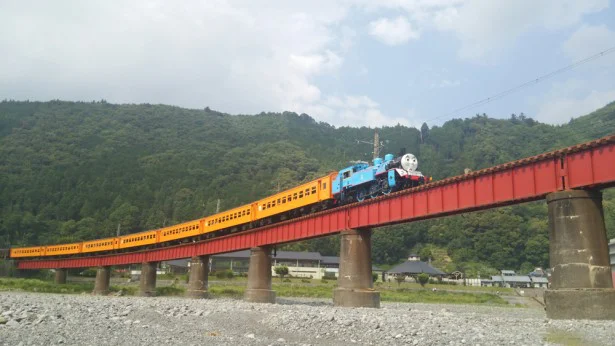 これは日本!?本物のきかんしゃトーマスが走る！