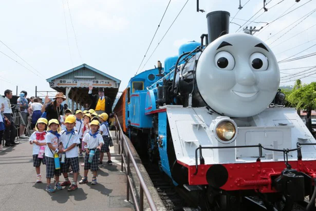 これは日本 本物のきかんしゃトーマスが走る 画像2 2 レタスクラブ これは日本 本物のきかんしゃトーマスが走る 画像2 2 レタスクラブ