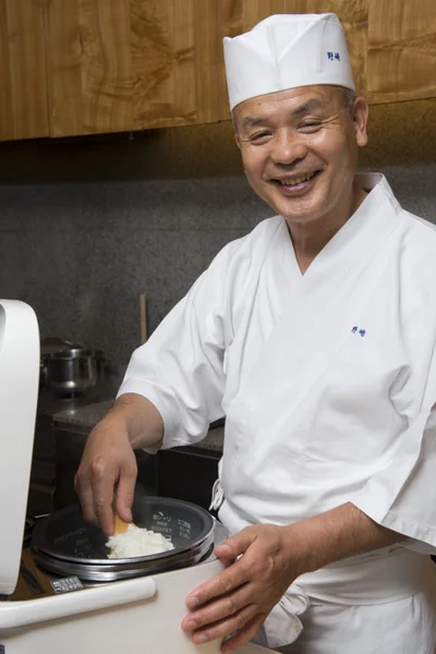 分とく山・野崎洋光さん流！｢新米は吸水後、早炊きモードで炊くのが正解｣