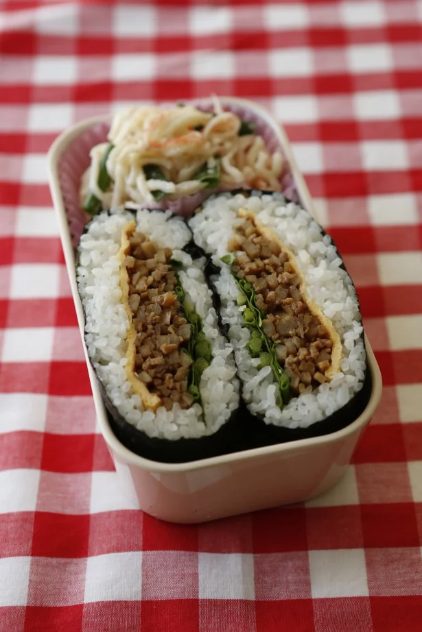 行楽弁当にも！話題の「おにぎらず」