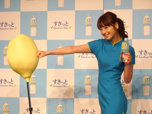 フレッシュメントウォーター新ブランドの広告キャラクターに佐々木希さん！