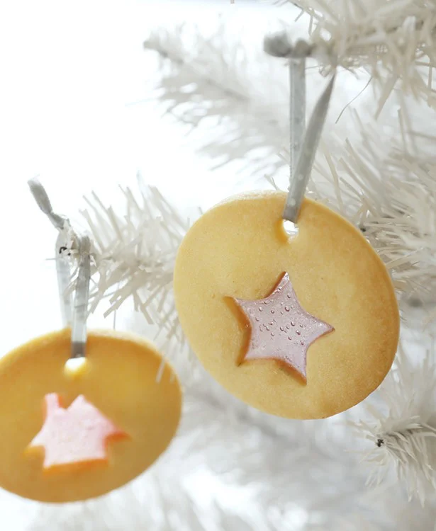 クリスマスに間に合う！　かんたんステンドグラスクッキーの作り方