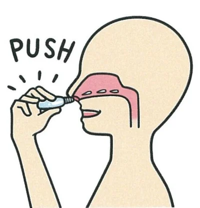 鼻うがい（3）鼻うがい液を少量やさしく注入