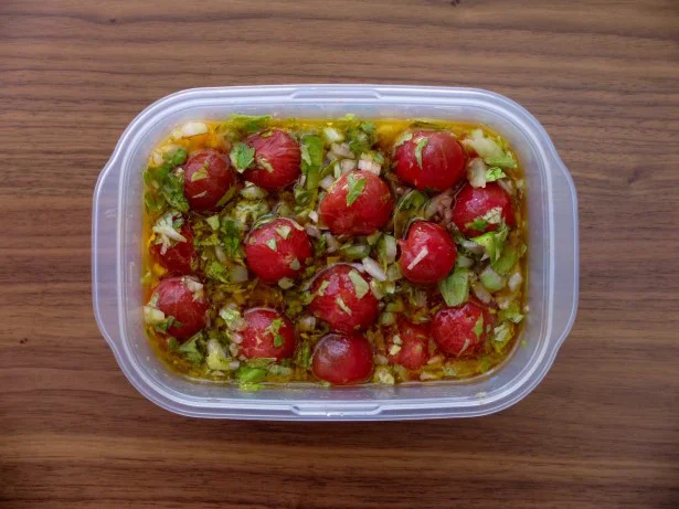 気持ちを添える作りおき〜セロリとトマトのマリネ