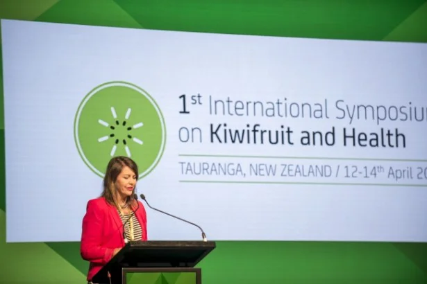 【写真を見る】ニュージーランドで開催された国際シンポジウムの様子