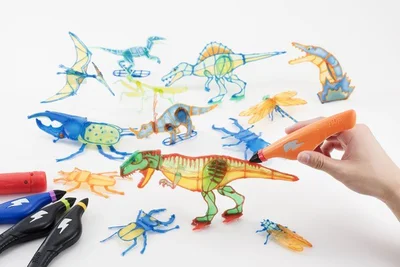 恐竜や昆虫を描くと立体になる、不思議な「3Dドリームアーツペン」