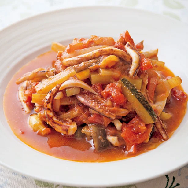 とろとろ夏野菜の食感が楽しい！いかのラタトゥイユ