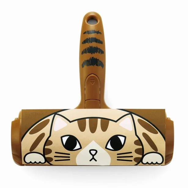 家族でコロコロ。猫の毛を簡単お掃除