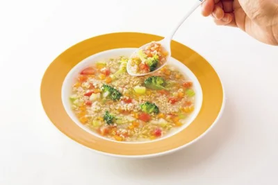 【写真を見る】スープに溶けるとフリーカのうまみ、コクがじわりと。「野菜たっぷりフリーカスープ」