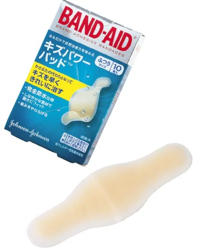 傷みを和らげ、早くきれいに傷を治してくれる、進化形ばんそうこう。写真はジョンソン・エンド・ジョンソン「バンドエイド キズパワーパッド」
