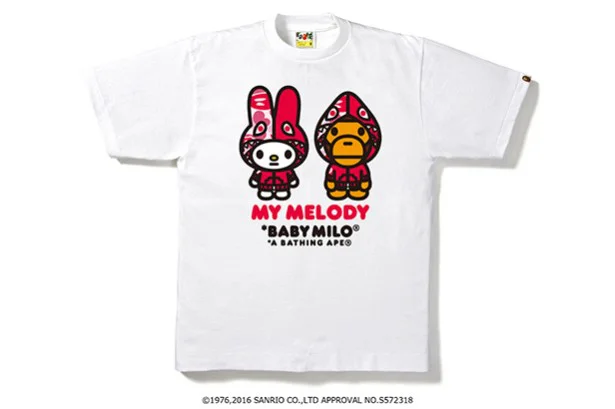 笑ってないマイメロもクールでかわいい。MY MELODY SHARK TEEメンズ・レディース各¥7,800、キッズ¥5,400（すべて税抜）