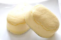一口サイズの北海道スイーツ「函館メルチーズ」が全国のコンビニで買える