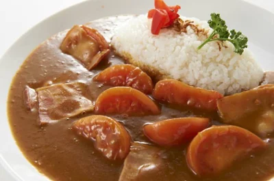 【写真を見る】カレーランチ食べ放題1500円(税込)は11:00～16:00の時間内なら無制限で食べ放題