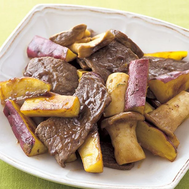 秋のお弁当にもぴったりの「さつまいもと牛肉のオイスターソース炒め」