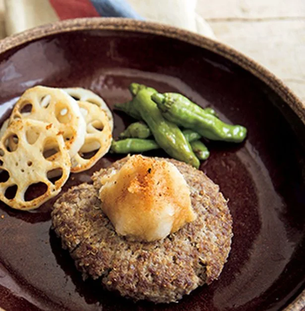 ひき肉と同量のキヌアを使うからカロリーダウンにも！