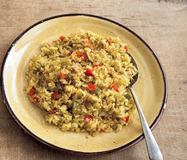 プチプチ食感でパラリと炊き上がる！「キヌア」のカレーピラフ