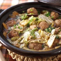 今日は立冬！旬の食材をたっぷり使ったピリ辛料理「黒こしょう鍋」はいかが？