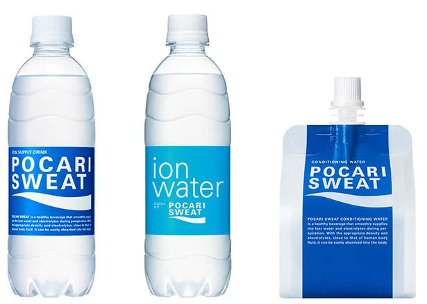 左から「ポカリスエット」250ml115円、500ml140円、900ml160円　「ポカリスエット イオンウォーター」250ml115円、500ml140円、900ml160円　「ポカリスエットゼリー」180g170円　