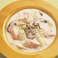 簡単・失敗なし！の夕飯レシピ「鮭と白菜のクリームシチュー」