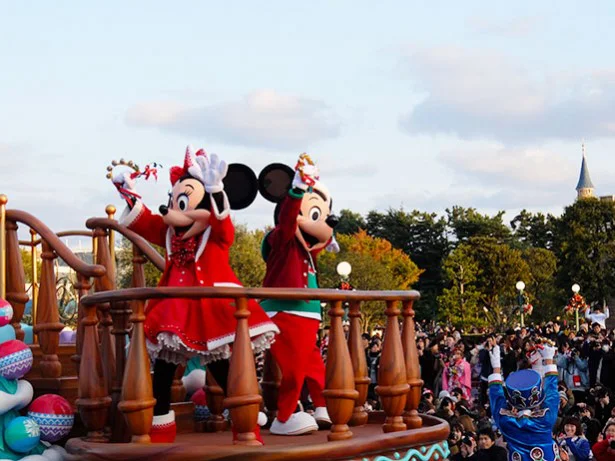 パレード フォトロケがスタート 東京ディズニーランドのクリスマス 行ってみた 画像3 8 レタスクラブ