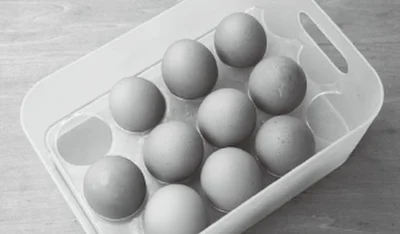 【写真を見る】卵用のケースも使いやすいように自作