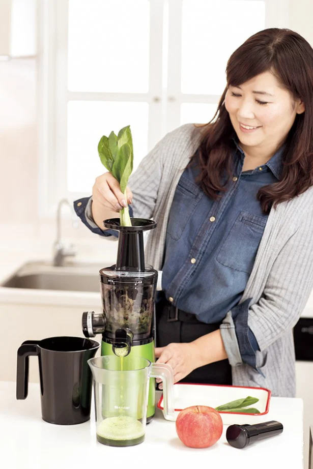 【ボーナスで狙いたい】葉物野菜がそのまま搾れる「ジューサー」