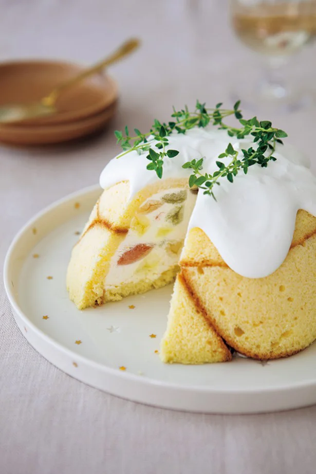 【手作りケーキ】子どもや初心者もクリスマスにトライ！「焼かないサプライズケーキ」