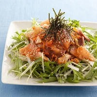 【夕飯レシピ】大忙しの年末に！刺身を使っておいしく時短「ぶりキムチのサラダ」